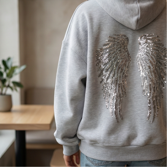 Sudadera con capucha de ángel